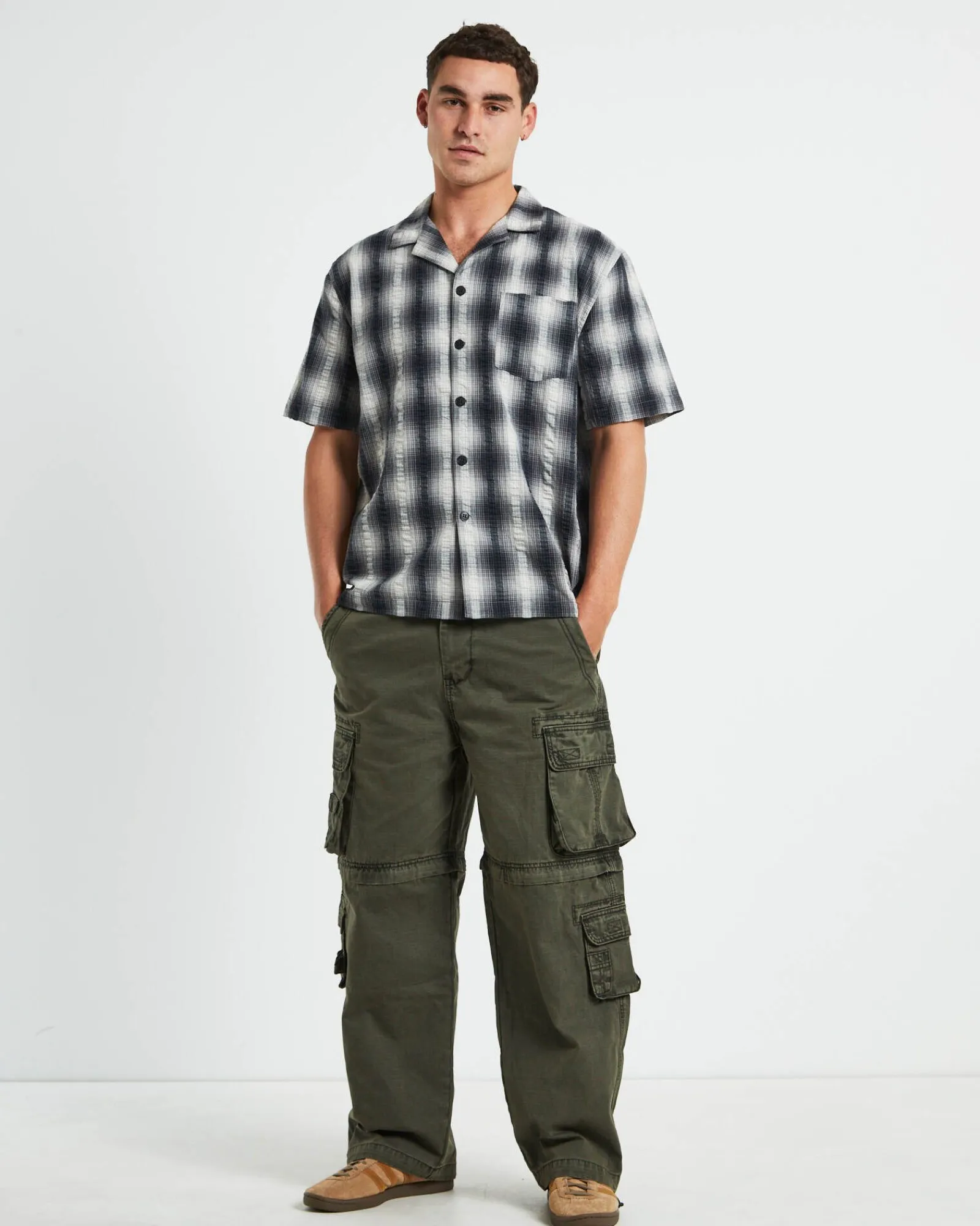 aura_check_short_sleeve_s_2.webp Store BLACK NOISE WHITE RAIN Aura Check Short Sleeve Shirt In Hombre Grey