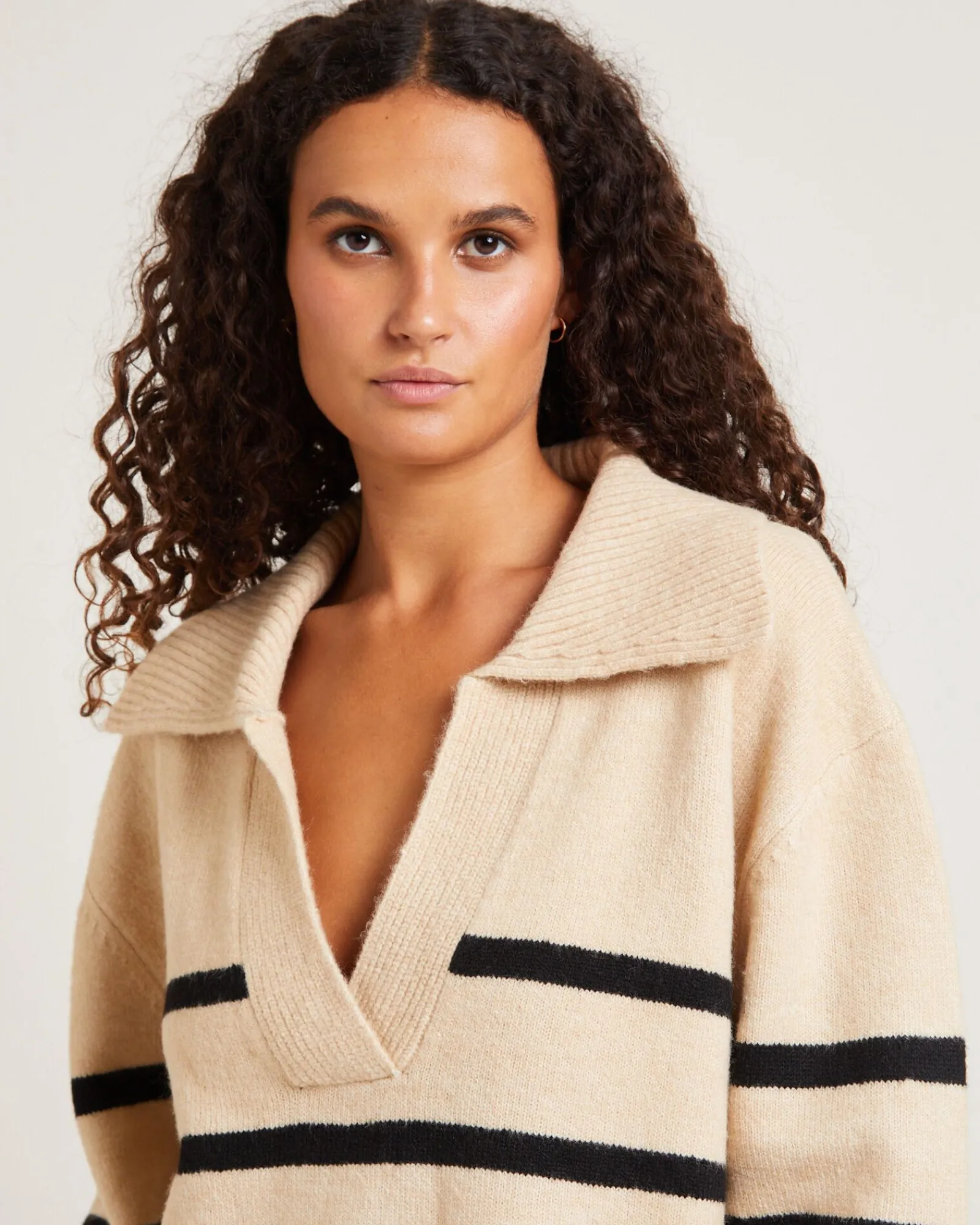 avari_knit_lounge_polo_ju_4.webp Shop SUBTITLED Avari Knit Lounge Polo Jumper Oat