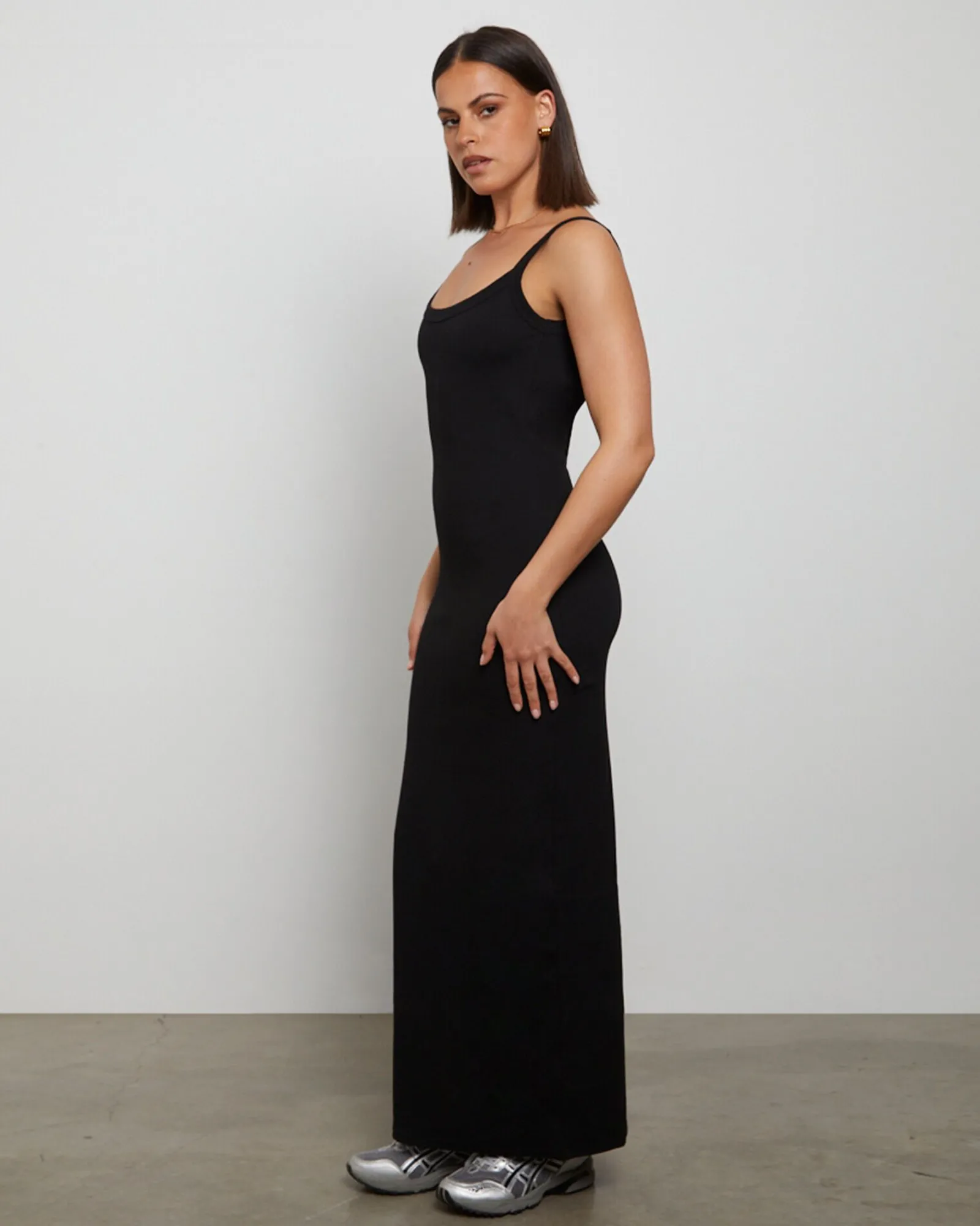 backless_midi_dress_in_bl_3.webp Discount GENERAL PANTS CO. BASICS Backless Midi Dress In Black