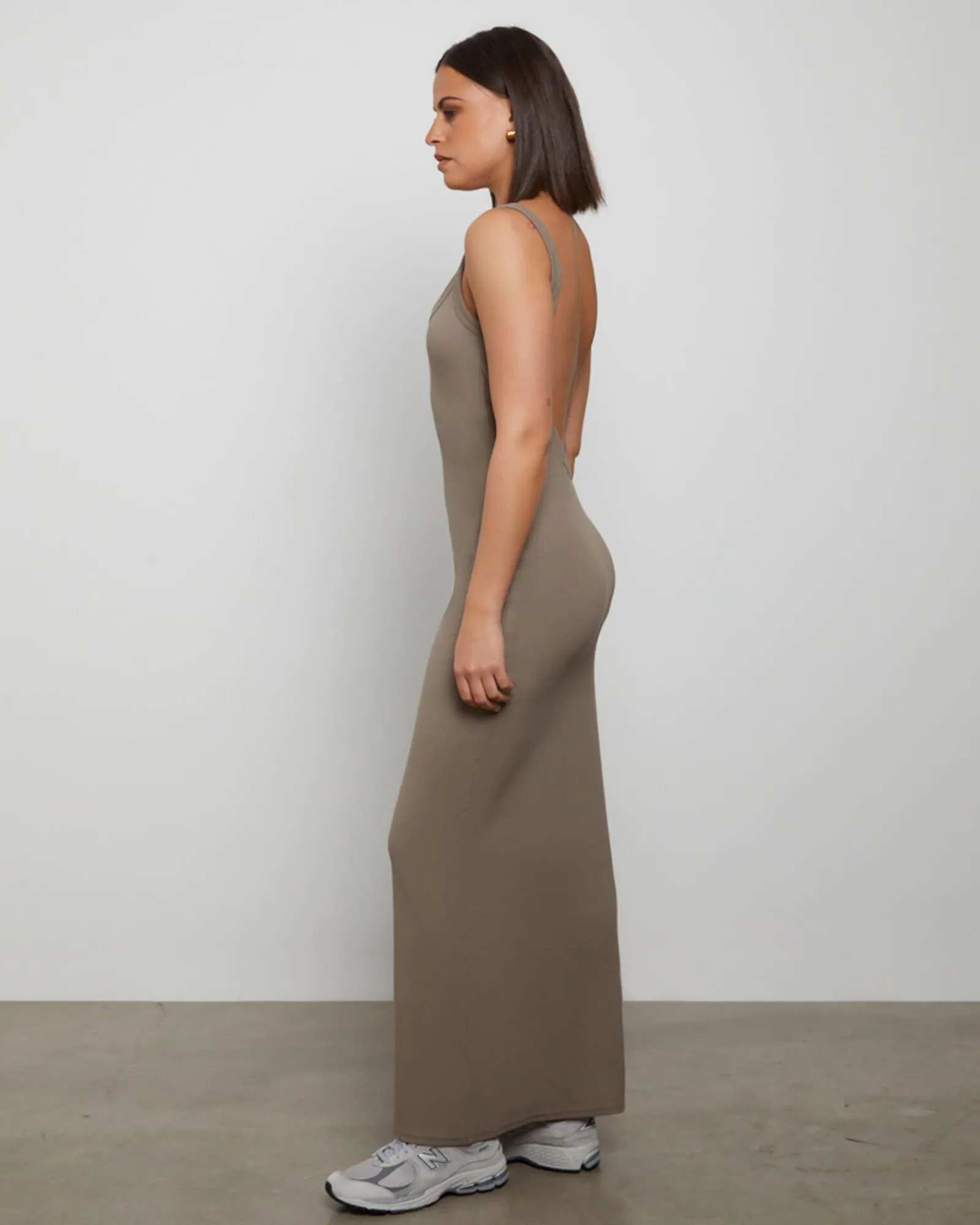 backless_midi_dress_in_br_3.webp Fashion GENERAL PANTS CO. BASICS Backless Midi Dress In Brown