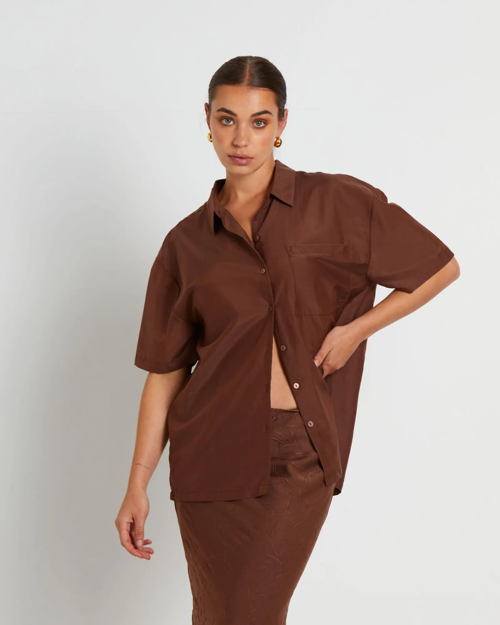 brooke_sheer_sheen_short__0.webp Online STUDIO Brooke Sheer Sheen Short Sleeve Shirt In Chocolate Brown