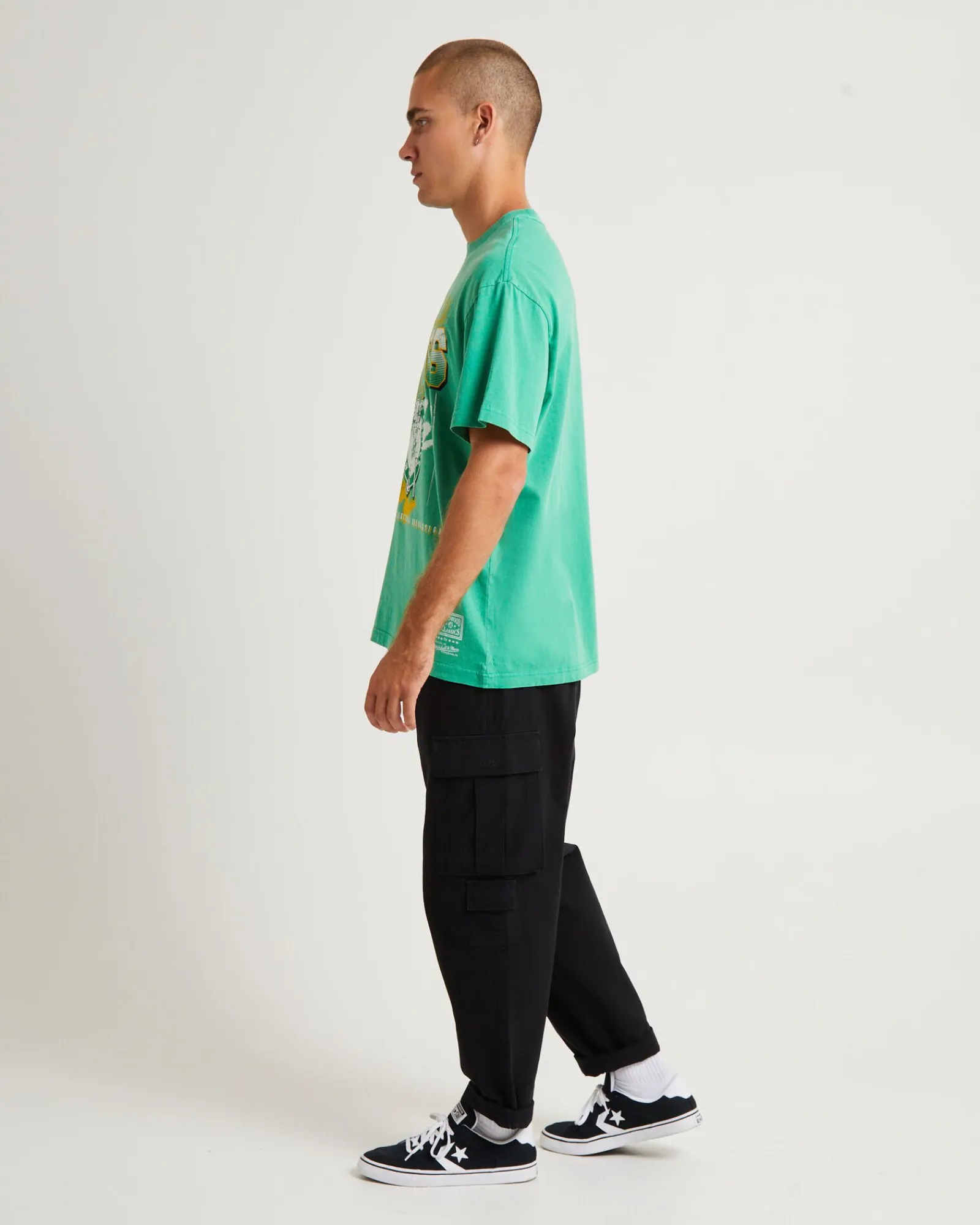 brush_off__celtics_tshirt_3.webp Flash Sale MITCHELL & NESS Brush Off 2.0 Celtics T-Shirt Green