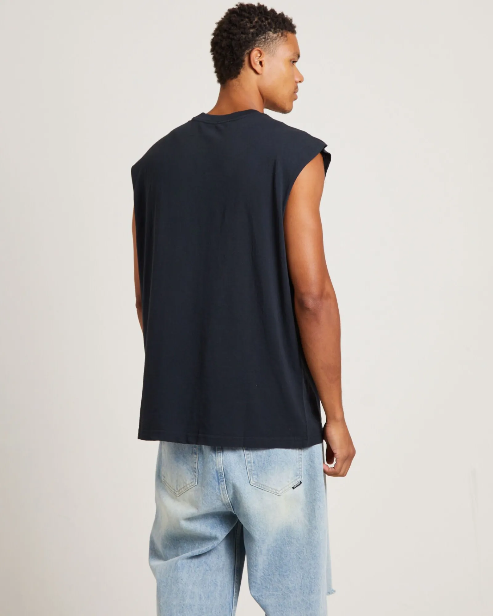 bulls_muscle_top_in_faded_1.webp Cheap MITCHELL & NESS Bulls Muscle Top In Faded Black