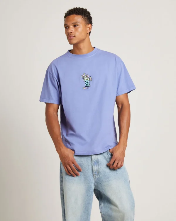 New THE CRITICAL SLIDE SOCIETY Bunched Short Sleeve T-Shirt In Lilac