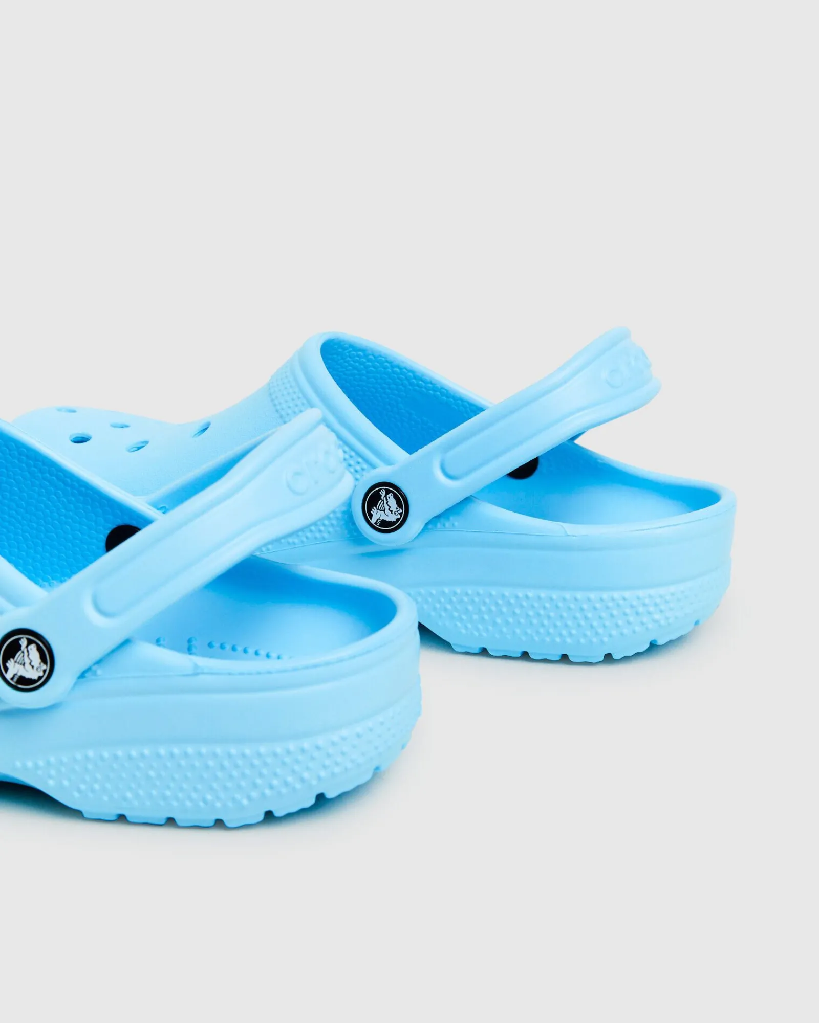 classic_clogs_artic_blue_4.webp Discount CROCS Classic Clogs Artic Blue