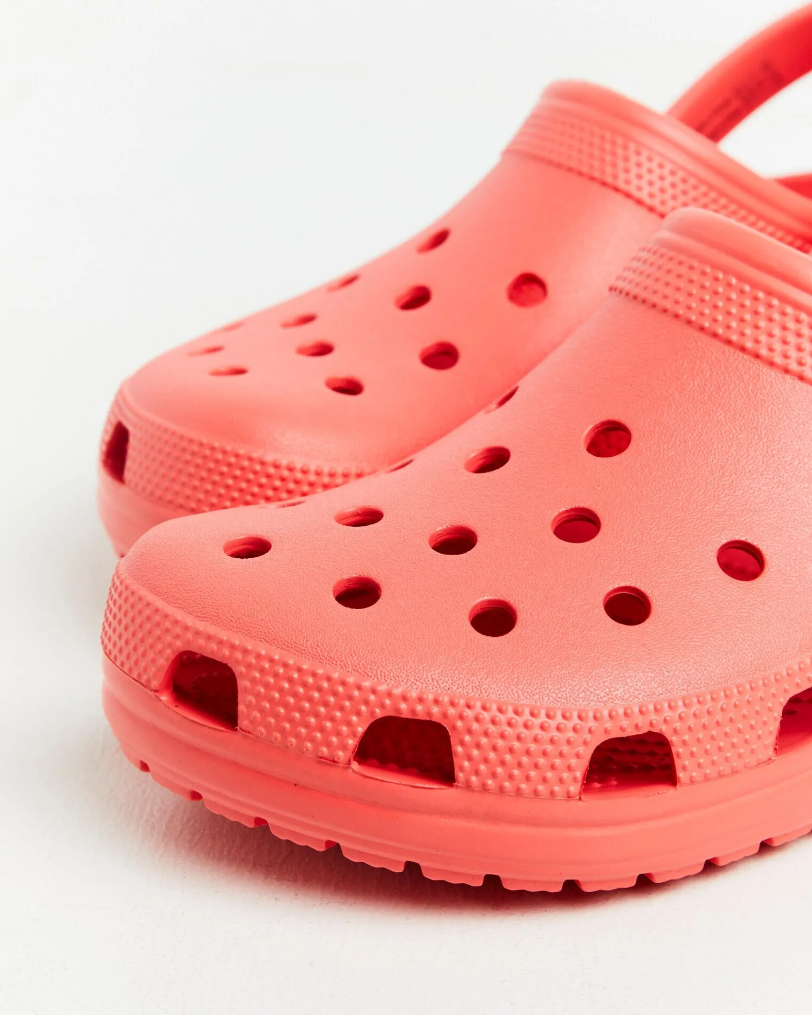 classic_clogs_neon_waterm_3.webp New CROCS Classic Clogs Neon Watermelon Red