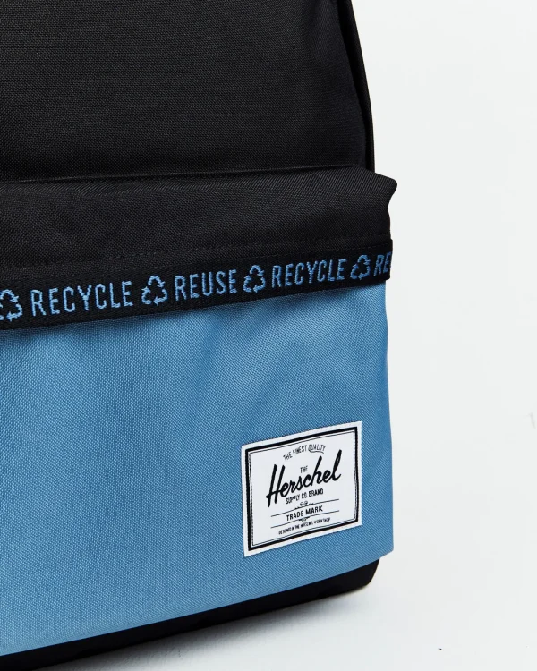 Shop HERSCHEL SUPPLY CO Classic X-Large Backpack Black/Blue