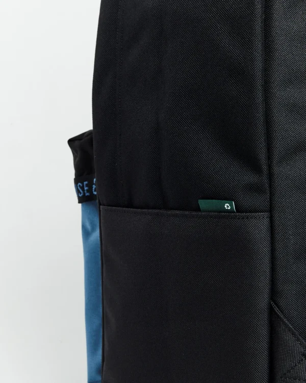 Shop HERSCHEL SUPPLY CO Classic X-Large Backpack Black/Blue