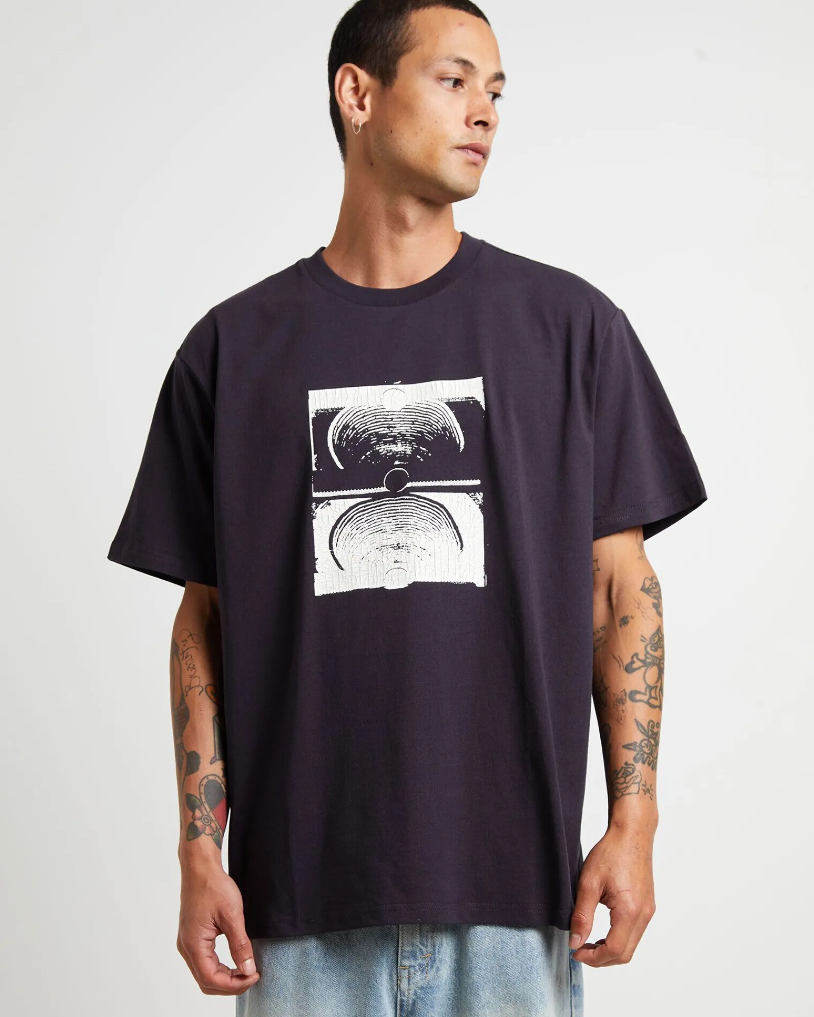 cracked_crux_short_sleeve_0-1.webp Flash Sale FORMER Cracked Crux Short Sleeve T-Shirt In Navy