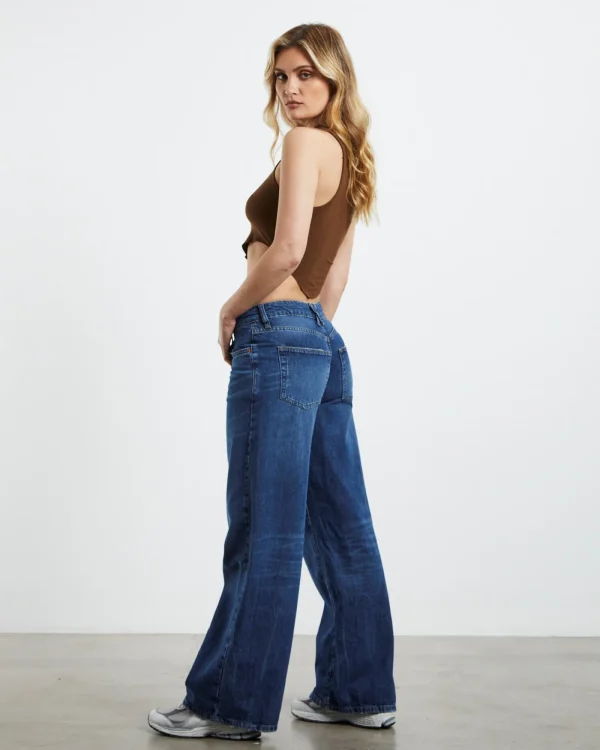 New BDG URBAN OUTFITTERS Curved Hem Tank Chocolate Brown