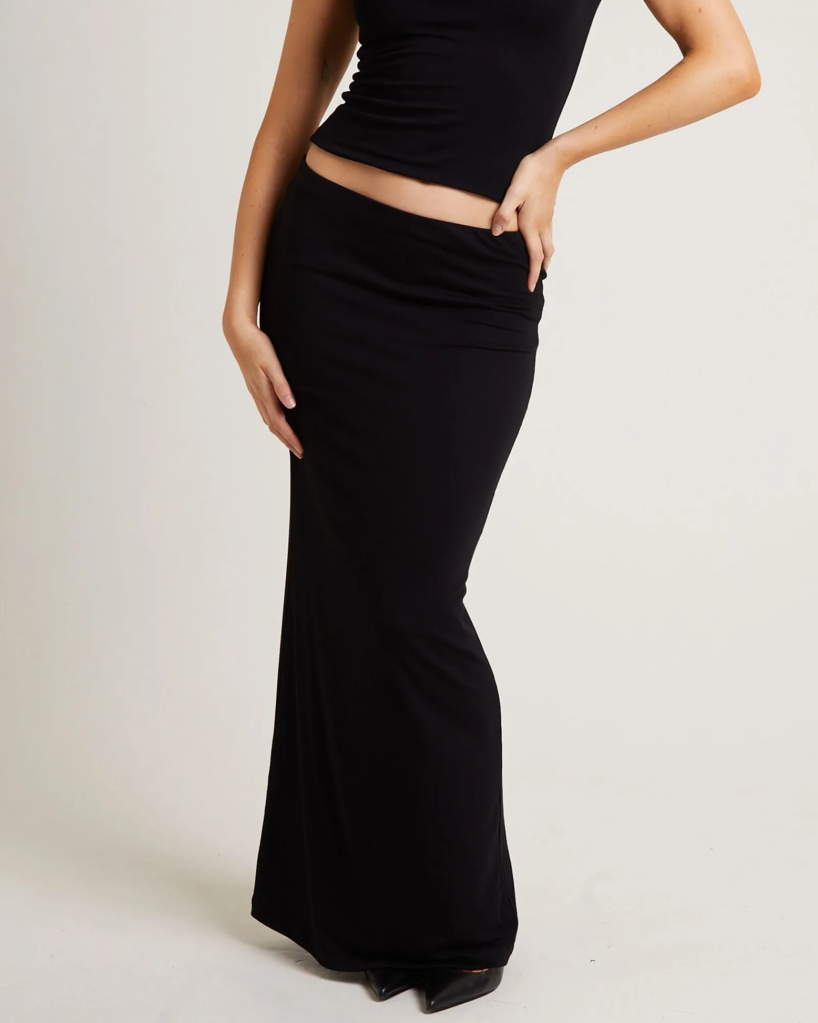 dom_slinky_hipster_maxi_s_1.webp Clearance ALICE IN THE EVE Dom Slinky Hipster Maxi Skirt