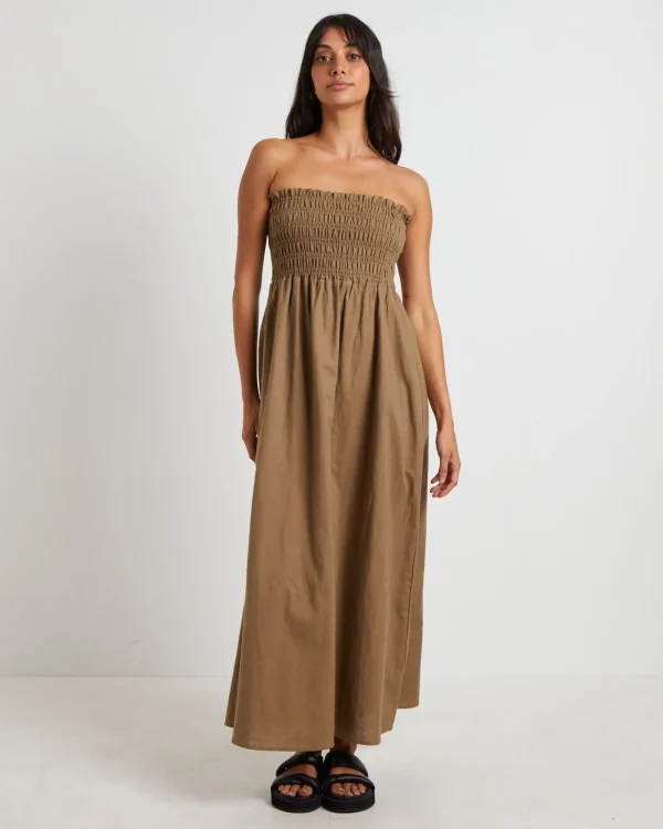 Sale SUBTITLED Esme Shirred Bandeau Maxi Dress In Hazelnut Brown