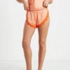Hot LOVE NOTES Exie Cheeky Runner Silky Shorts In Peach