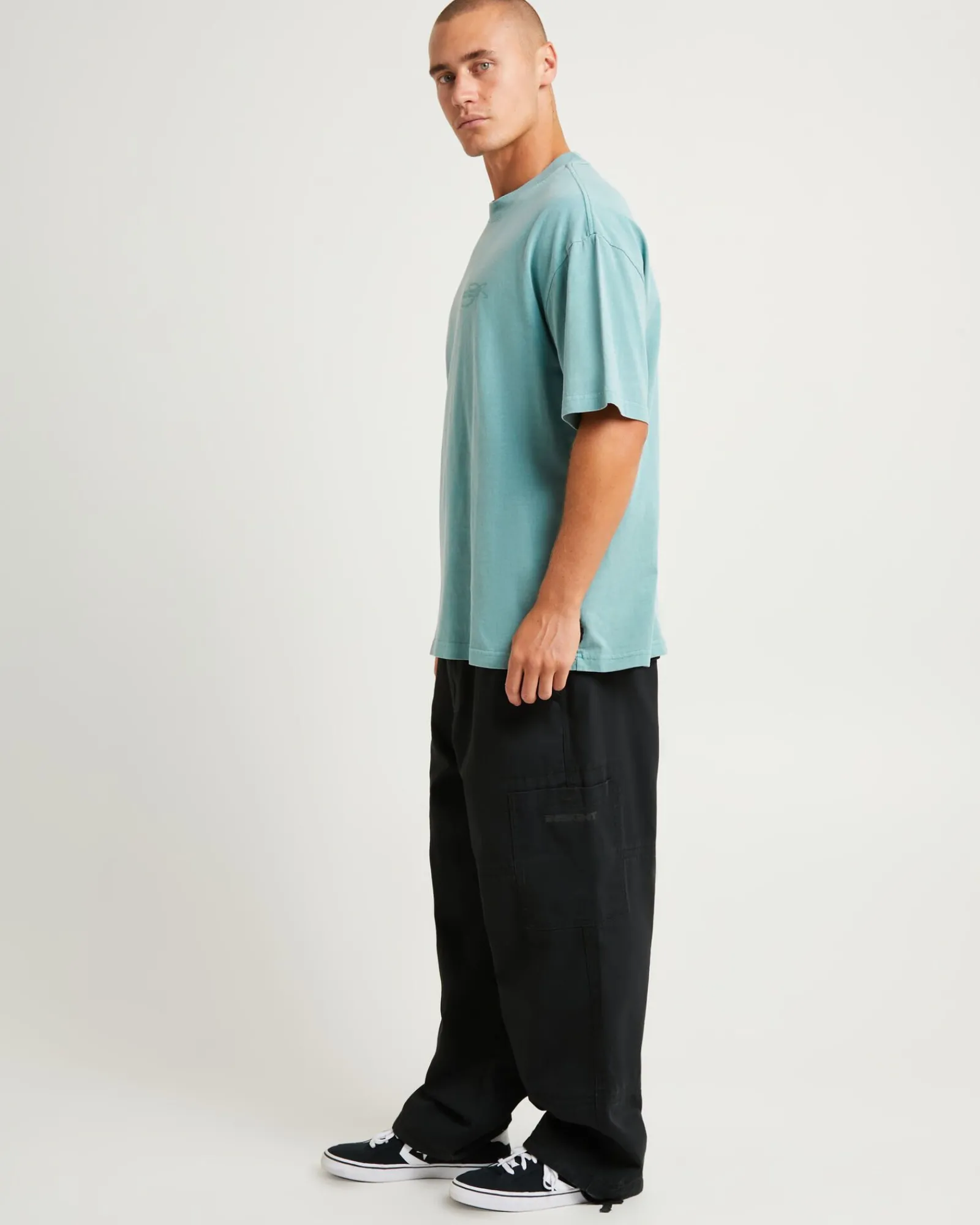 facility_short_sleeve_tsh_3.webp Sale BLACK NOISE WHITE RAIN Facility Short Sleeve T-Shirt