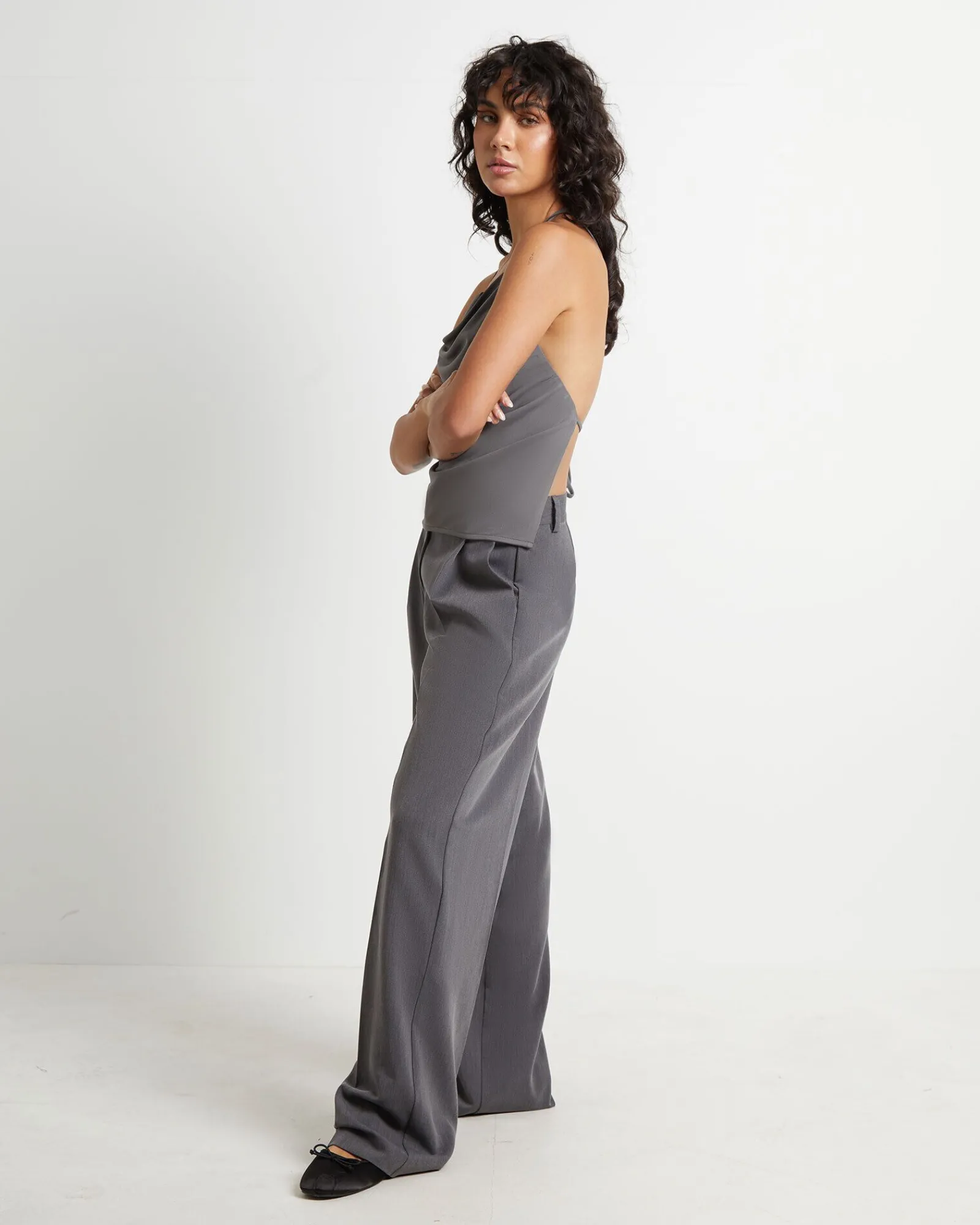frankie_slinky_cowl_neck__3.webp Outlet ALICE IN THE EVE Frankie Slinky Cowl Neck Halter Top In Slate Grey