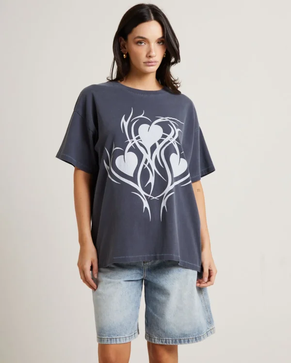 Discount NEON HART Goth Heart Oversized Tee In Vintage Charcoal