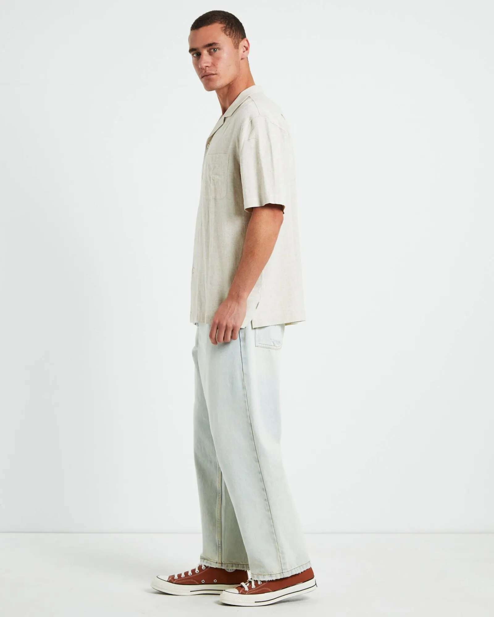 harrison_linen_short_slee_3.webp Sale ARVUST Harrison Linen Short Sleeve Resort Shirt In Natural