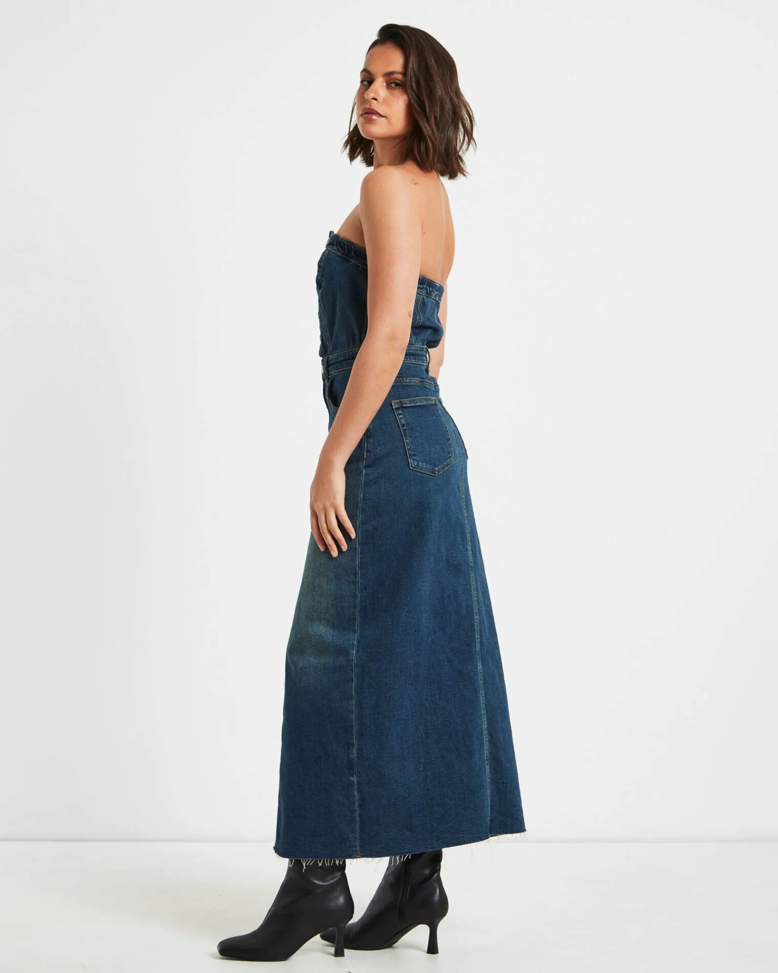 howdy_denim_tube_midi_dre_3.webp Flash Sale INSIGHT Howdy Denim Tube Midi Dress In Vintage Blue