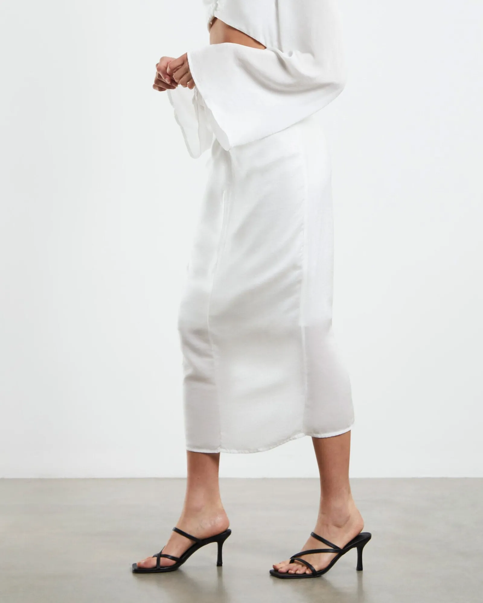 jada_skirt_white_3.webp Cheap SNDYS Jada Skirt White