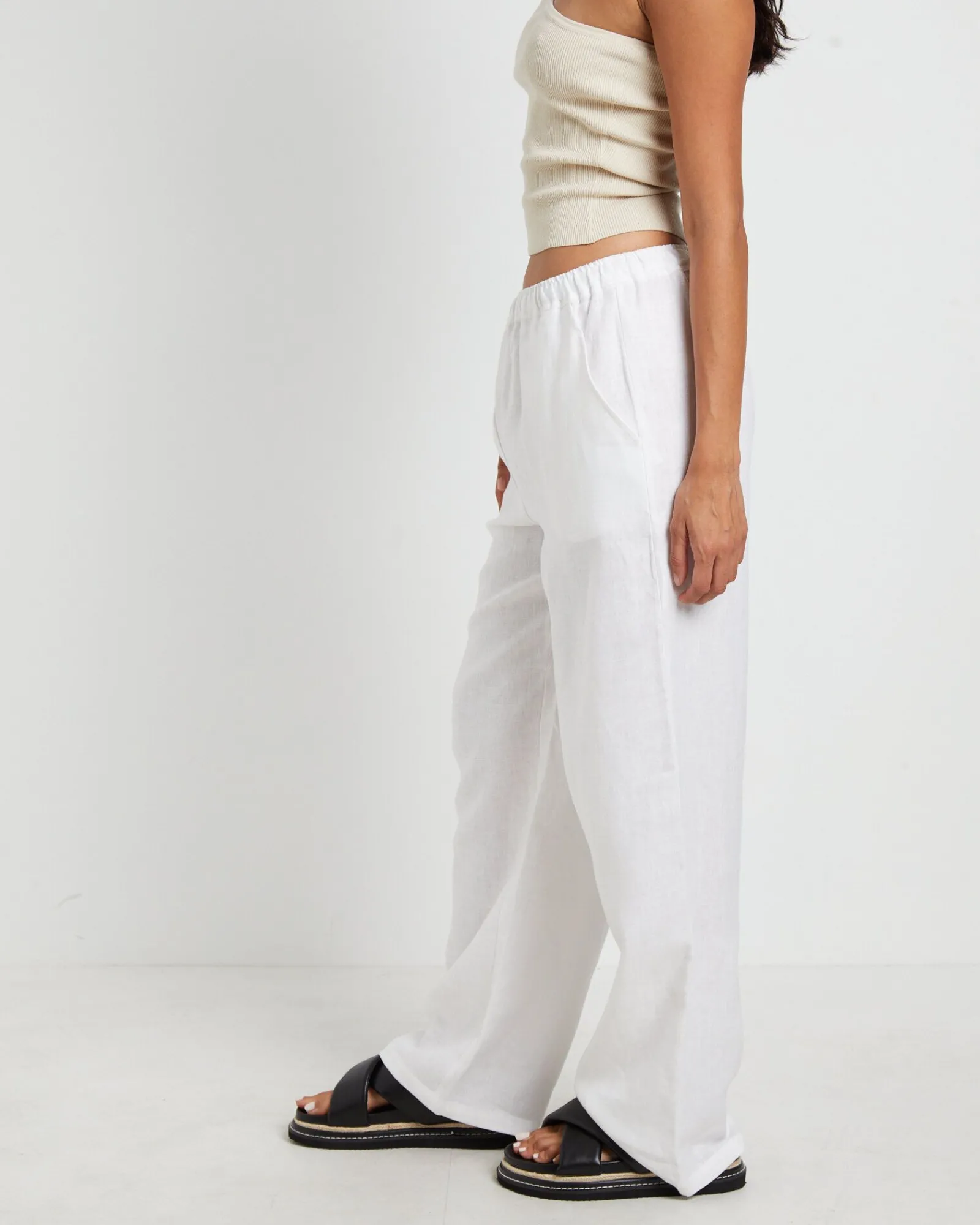kai_linen_draw_pants_in_w_1.webp Outlet SUBTITLED Kai Linen Draw Pants In White