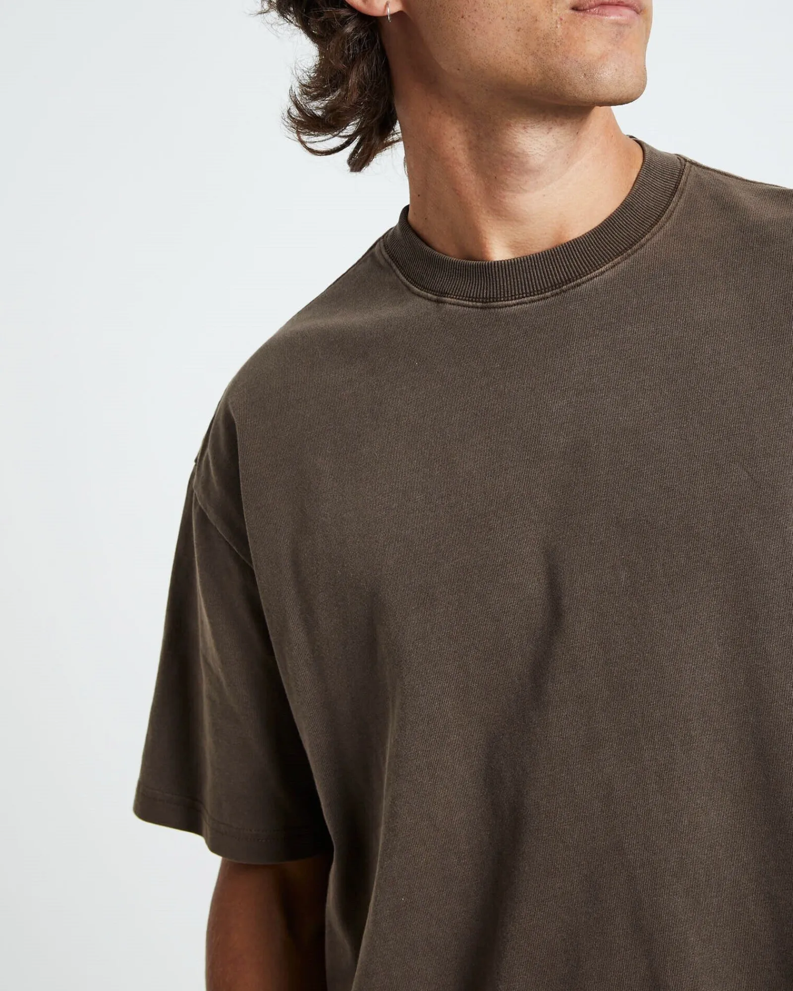 killie_tshirt_umber_brown_5.webp Online BLACK NOISE WHITE RAIN Killie T-Shirt Umber Brown