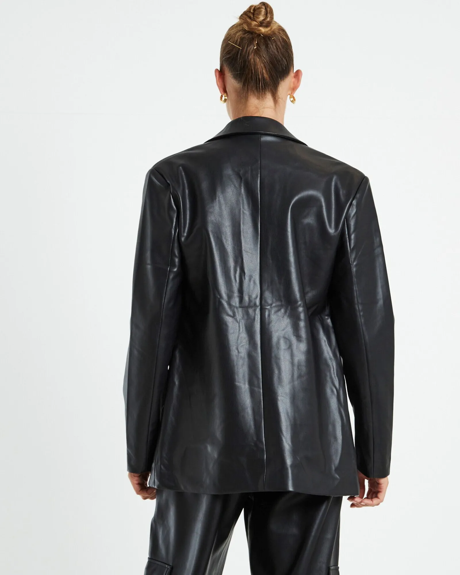 kylie_boxy_pu_blazer_blac_1.webp Sale ALICE IN THE EVE Kylie Boxy Pu Blazer Black