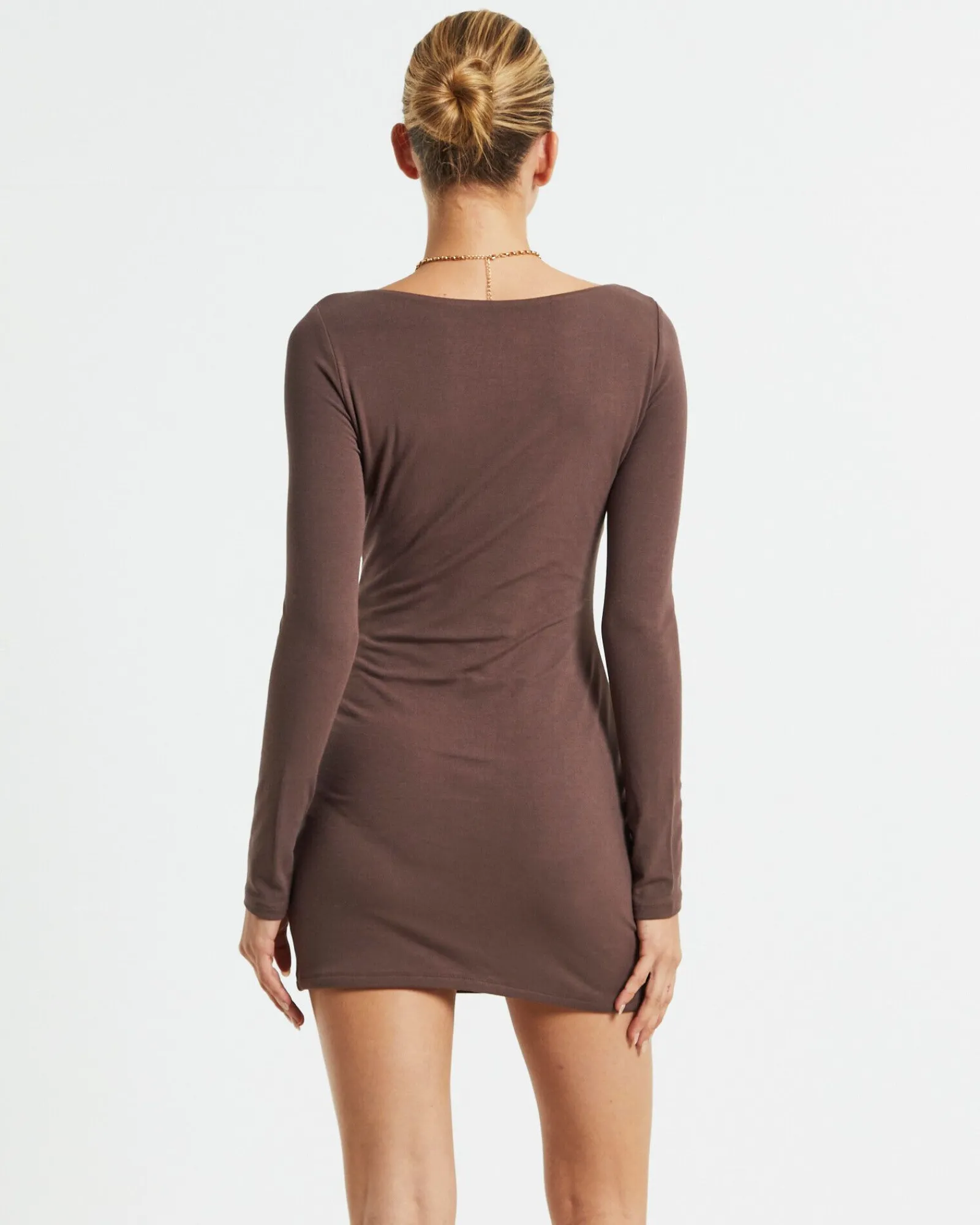 larissa_scoop_neck_long_s_5.webp Store ALICE IN THE EVE Larissa Scoop Neck Long Sleeve Mini Dress Chocolate Brown