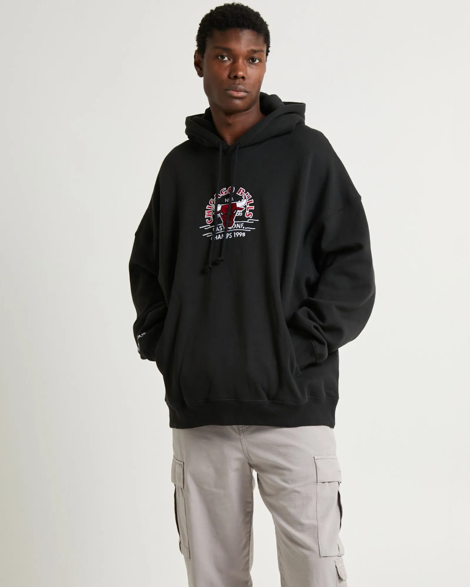 letterman_hoodie_bulls_bl_1.webp Best Sale MITCHELL & NESS Letterman Hoodie Bulls Black