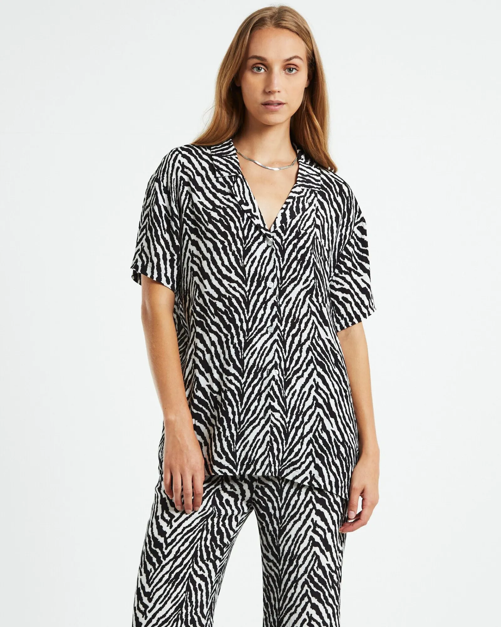lola_short_sleeve_zebra_b_0.webp Clearance CHARLIE HOLIDAY Lola Short Sleeve Zebra Black