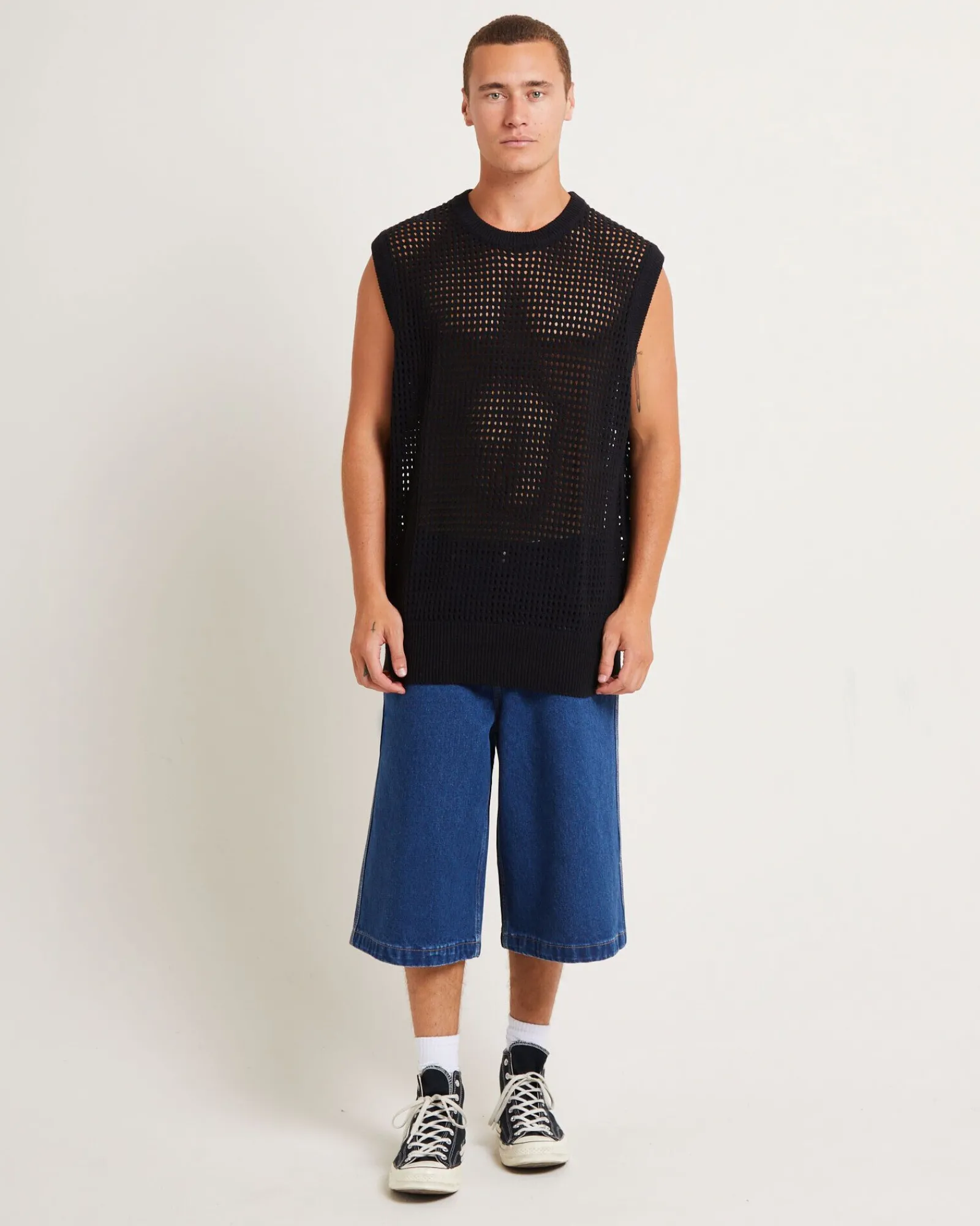 lydo_net_knit_vest_in_bla_2.webp Sale BLACK NOISE WHITE RAIN Lydo Net Knit Vest In Black