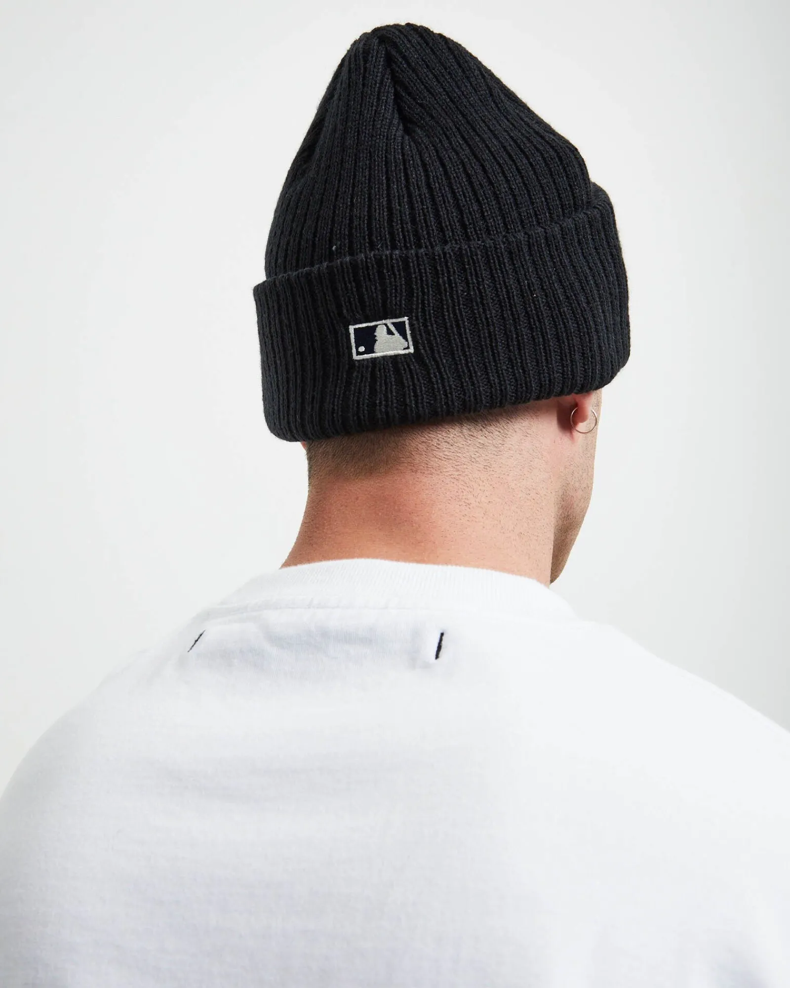 new_york_yankees_beanie_n_1.webp Online NEW ERA New York Yankees Beanie Navy