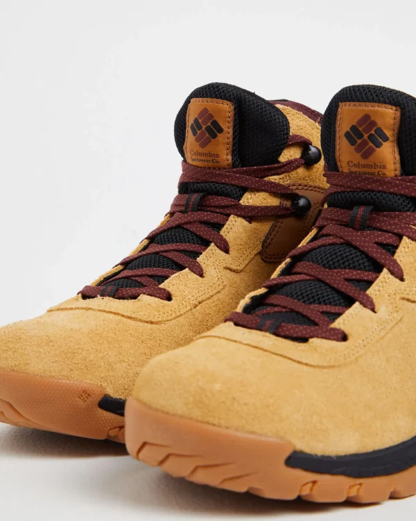 Flash Sale COLUMBIA Newton Ridge Boots