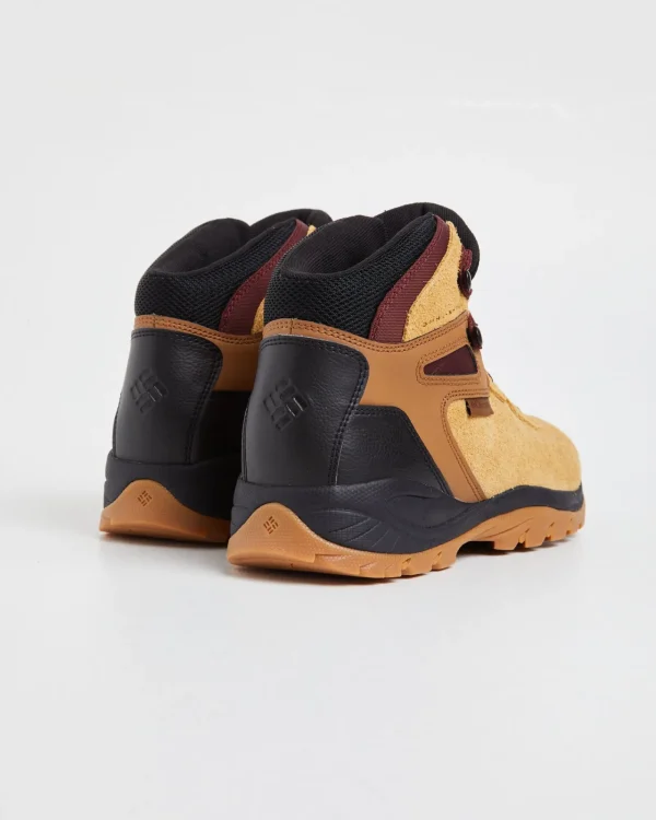 Flash Sale COLUMBIA Newton Ridge Boots