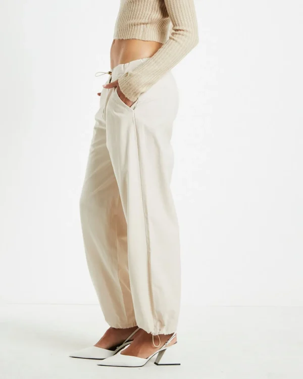 Outlet ALICE IN THE EVE Nikita Clean Parachute Pants Cream