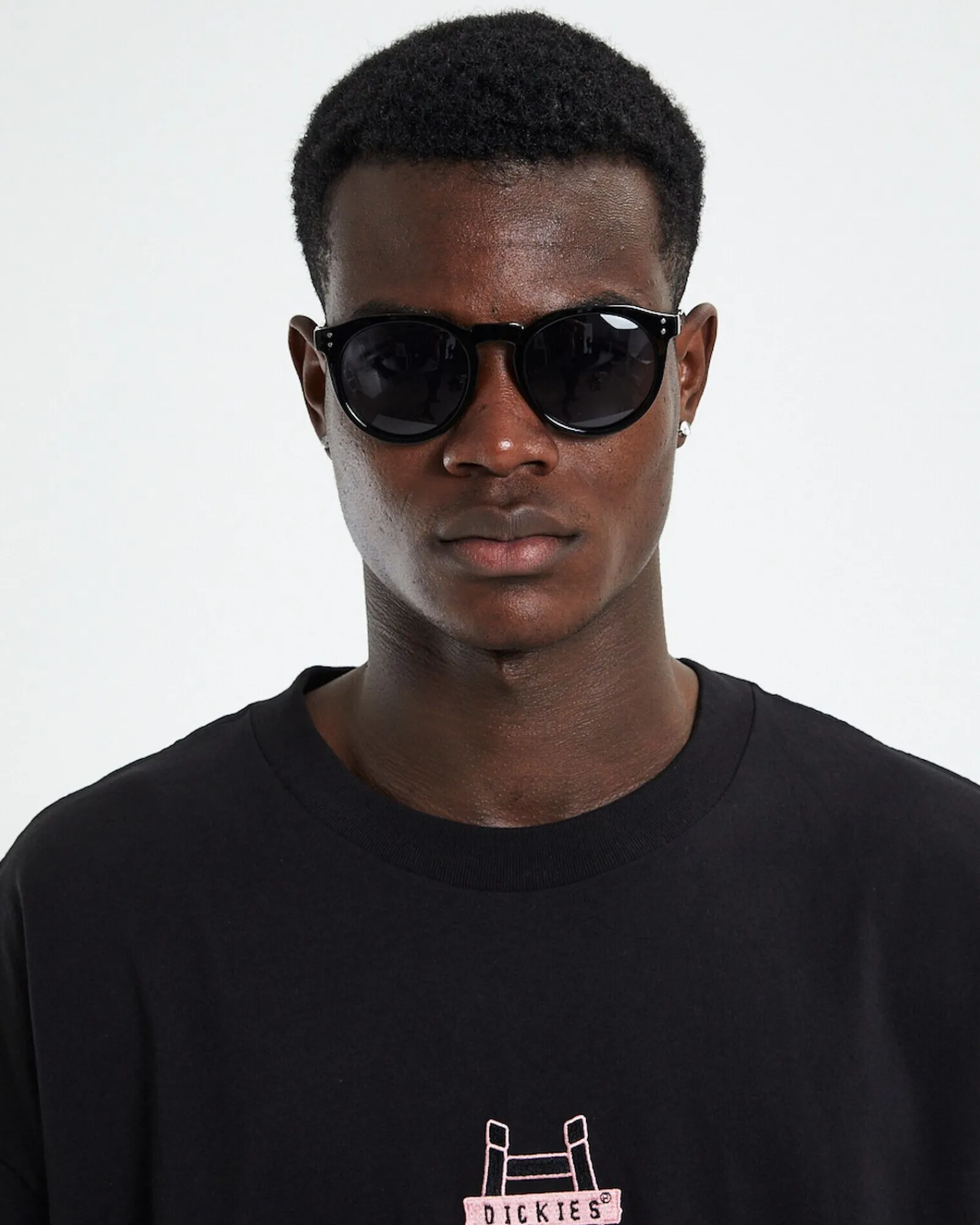 nucleus_v_polarised_sungl_1.webp Store AIRE Nucleus V2 Polarised Sunglasses Black Smoke Mono