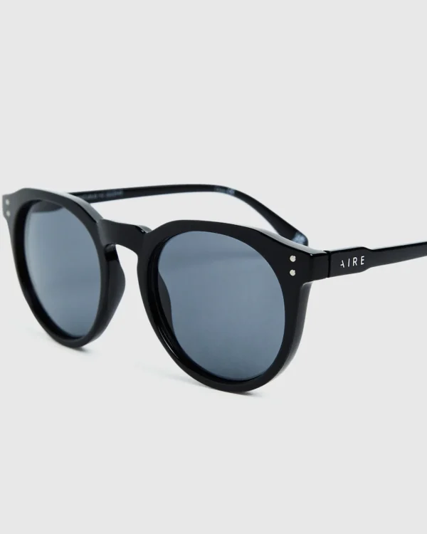 Store AIRE Nucleus V2 Polarised Sunglasses Black Smoke Mono