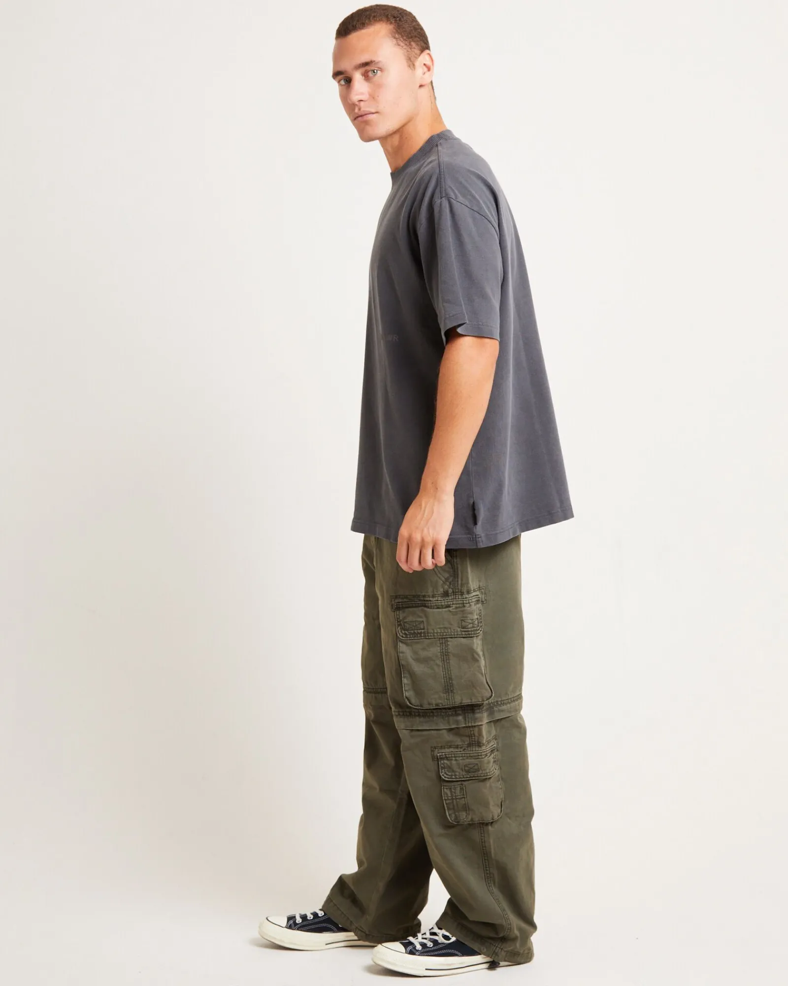 relative_regulations_shor_3.webp Hot BLACK NOISE WHITE RAIN Relative Regulations Short Sleeve T-Shirt In Pewter Grey