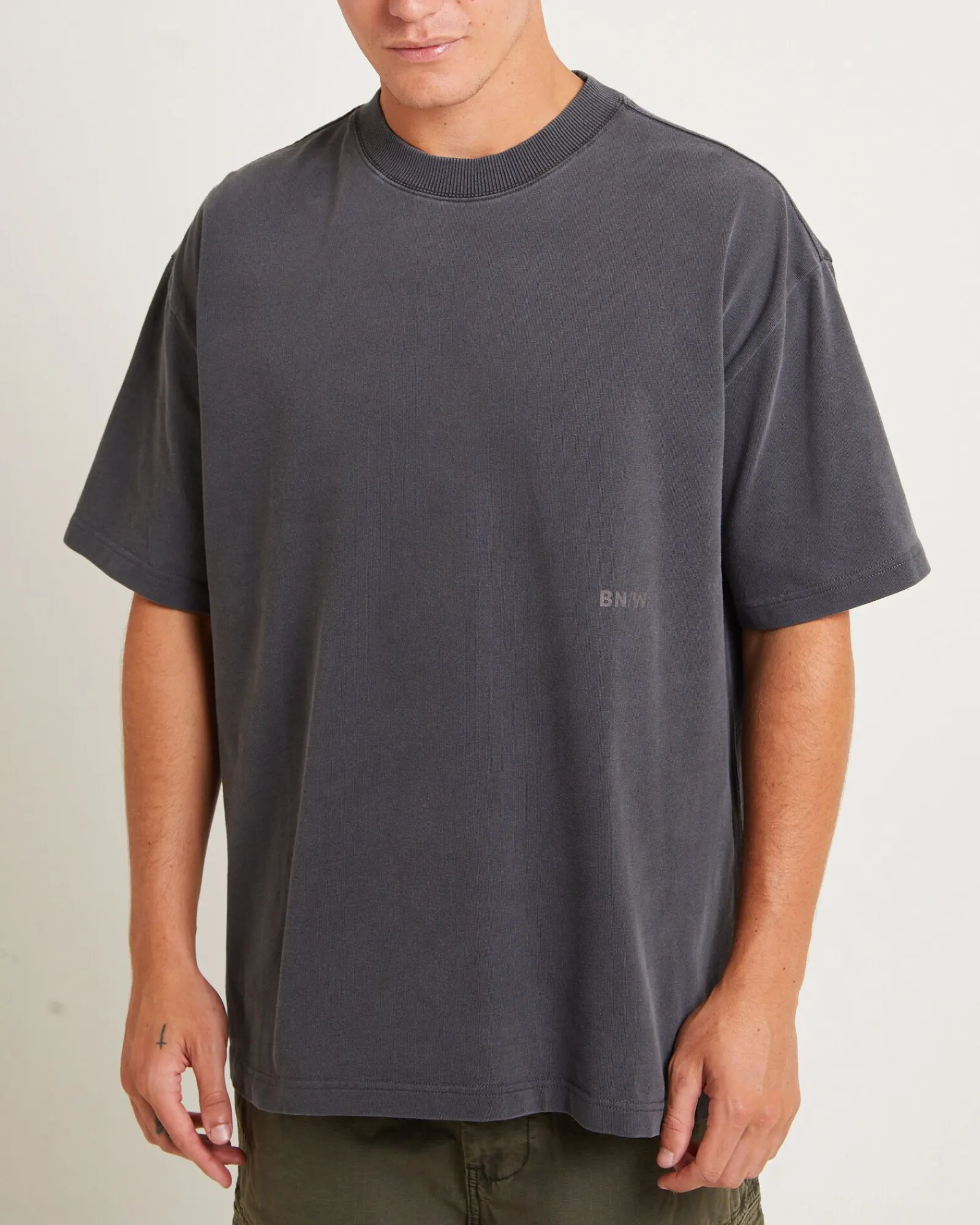 relative_regulations_shor_4.webp Hot BLACK NOISE WHITE RAIN Relative Regulations Short Sleeve T-Shirt In Pewter Grey