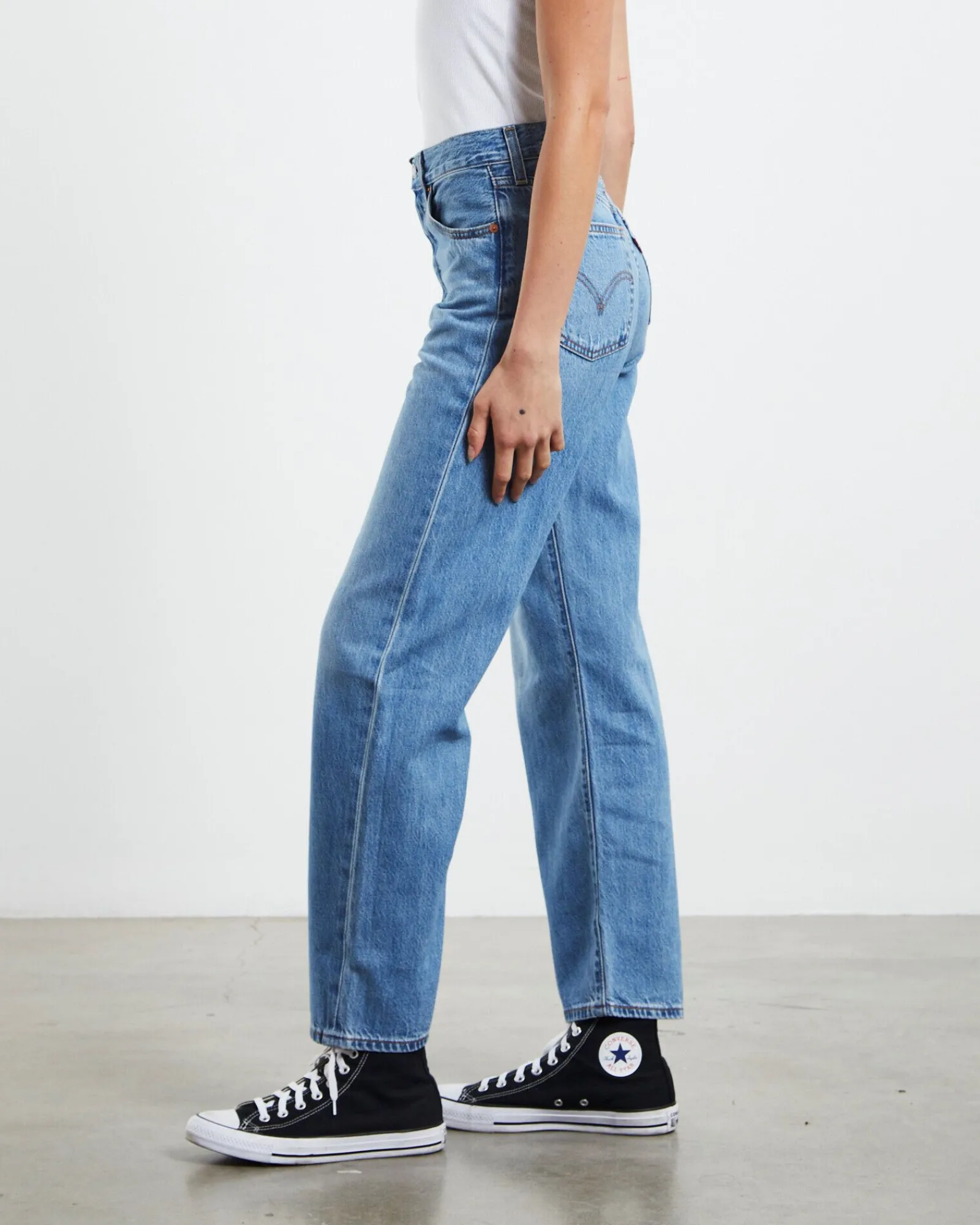 ribcage_straight_ankle_je_2.webp Flash Sale LEVIS Ribcage Straight Ankle Jeans In The Middle Light Indigo
