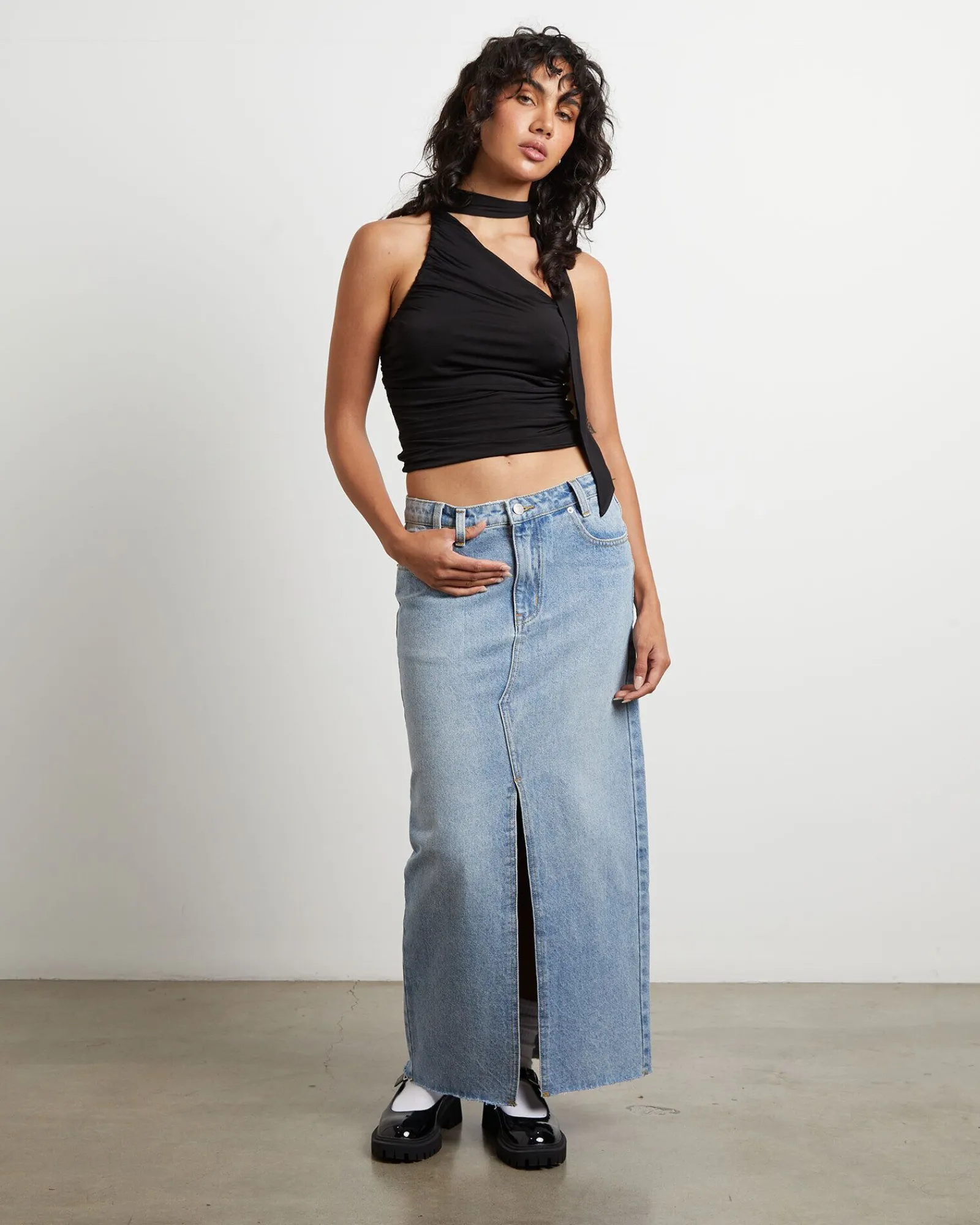 rowan_slinky_chocker_top__2.webp Cheap ALICE IN THE EVE Rowan Slinky Chocker Top In Black