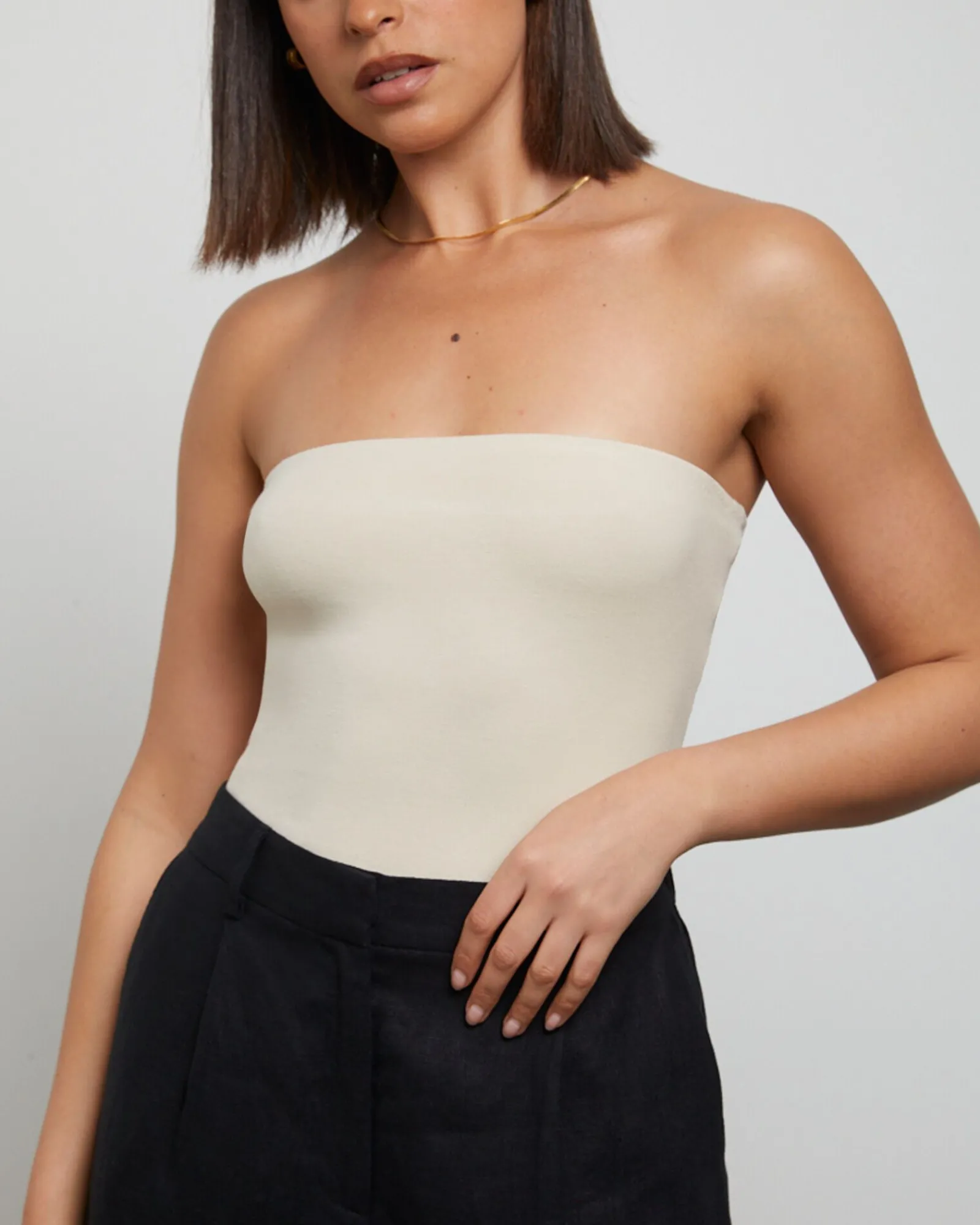 slinky_strapless_top_in_v_5.webp Online GENERAL PANTS CO. BASICS Slinky Strapless Top In Vintage Stone