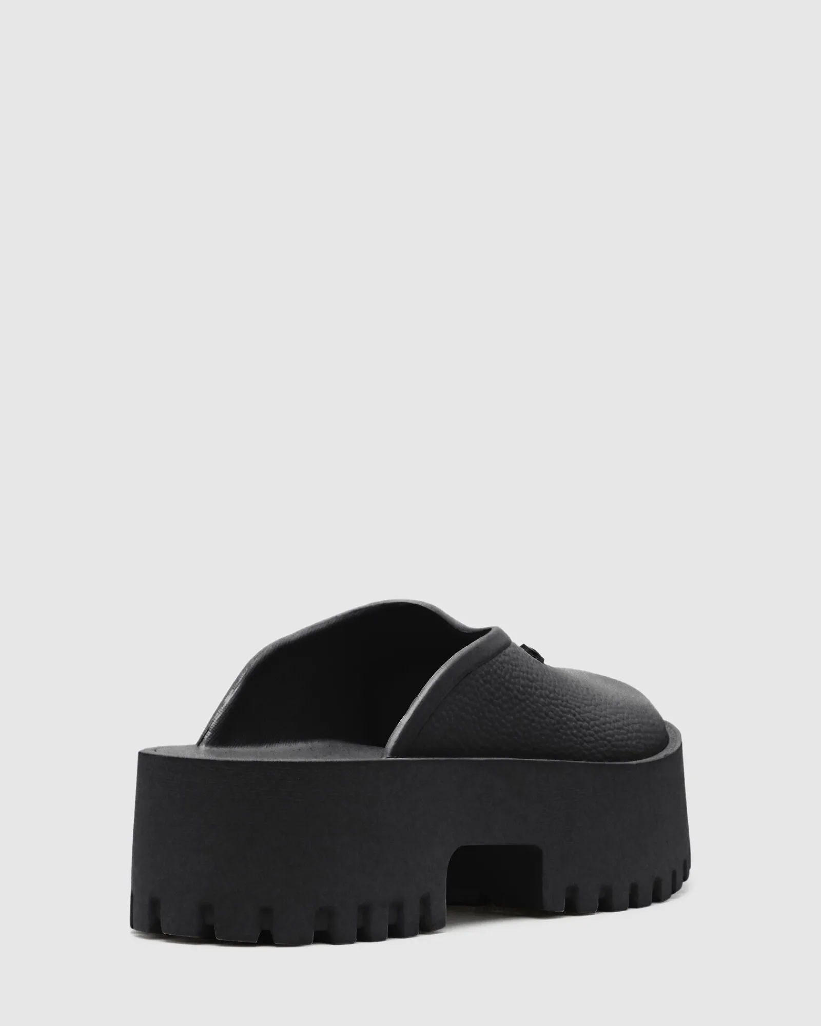 slip_on_clogs_in_black_1.webp Best Sale THERAPY Slip On Clogs In Black