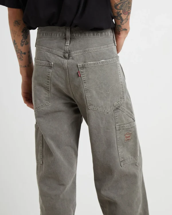 Shop LEVIS 568 Stay Loose Carpenter Pants In Oregano