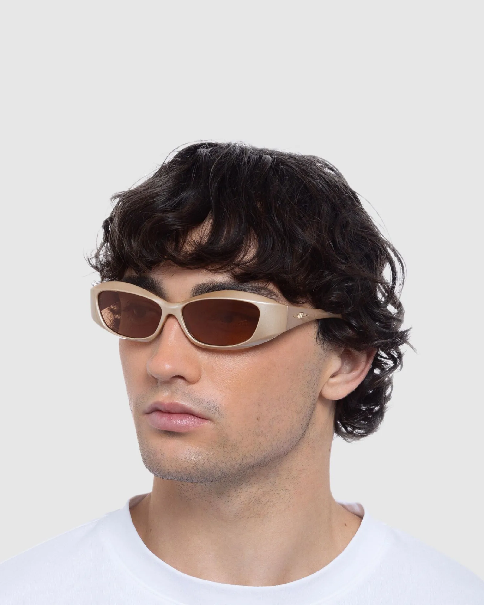 swift_lust_sunglasses_pea_8.webp Cheap LE SPECS Swift Lust Sunglasses Pearl Nougat