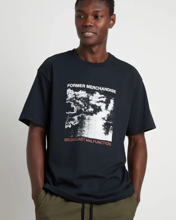 Fashion FORMER Tantrum Short Sleeve T-Shirt In Black