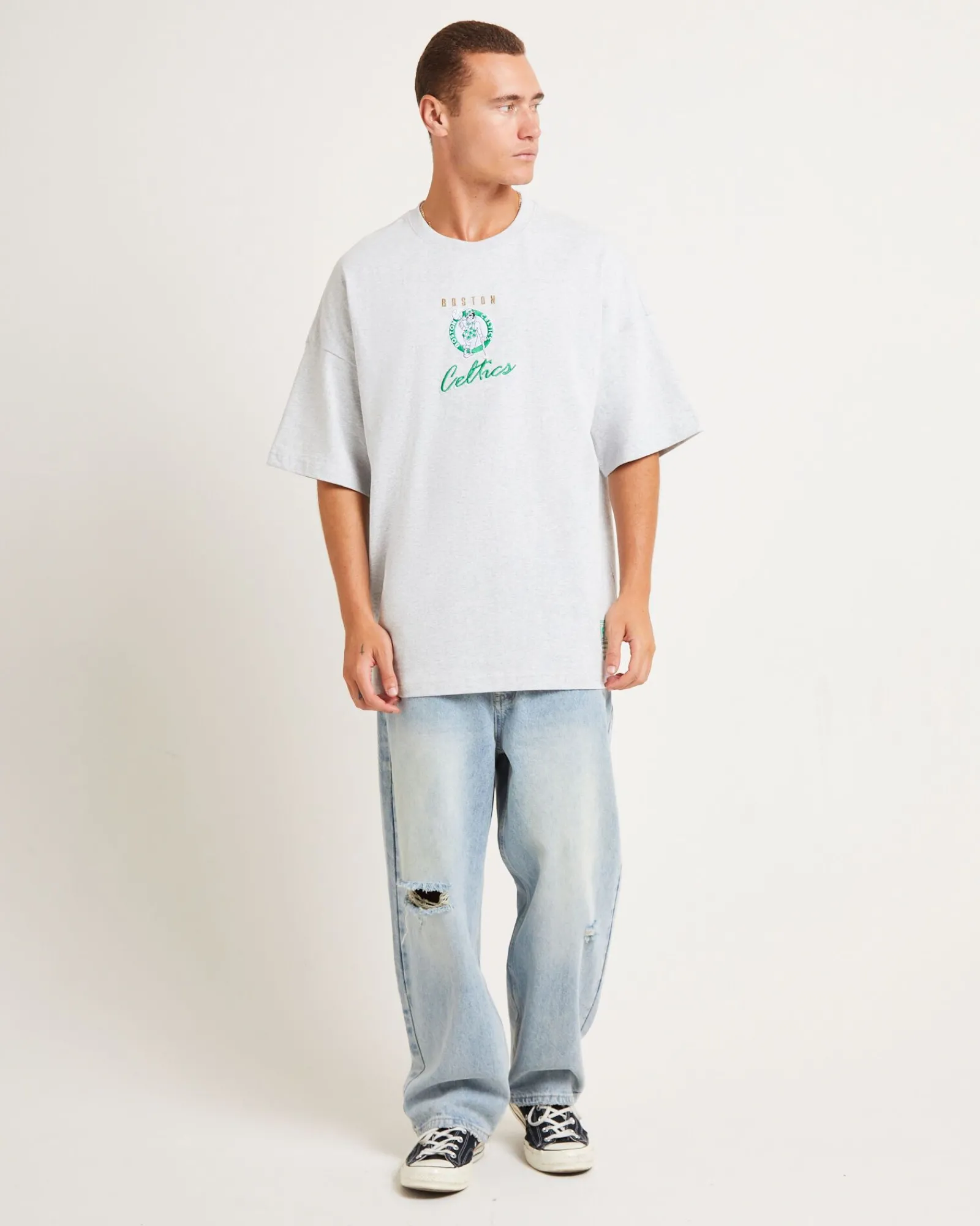 tri_logo_celtics_oversize_2.webp Cheap MITCHELL & NESS Tri Logo Celtics Oversized Short Sleeve T-Shirt In Vintage Grey Marle