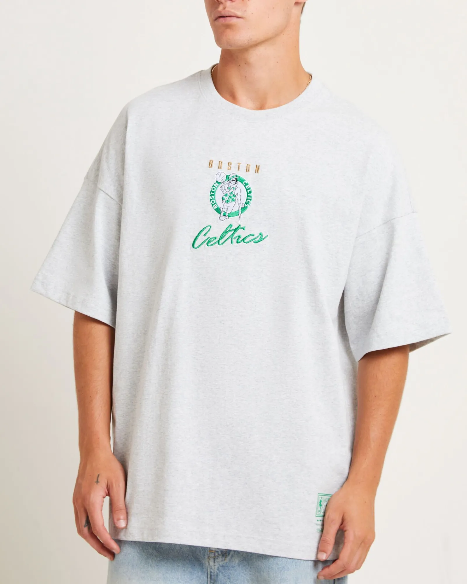 tri_logo_celtics_oversize_4.webp Cheap MITCHELL & NESS Tri Logo Celtics Oversized Short Sleeve T-Shirt In Vintage Grey Marle