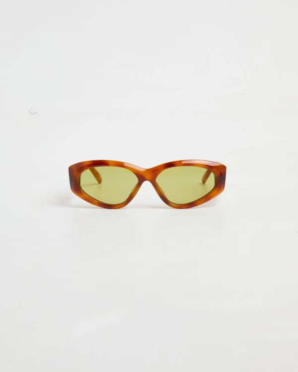 Store LE SPECS Under Wraps Sunglasses In Vintage Tort/Olive Mono